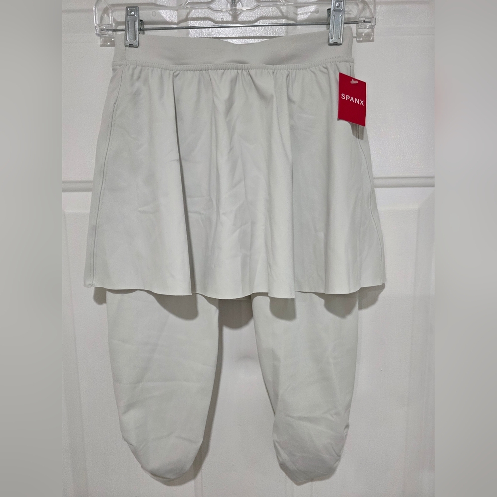SPANX Ivory Skirted Leggings
